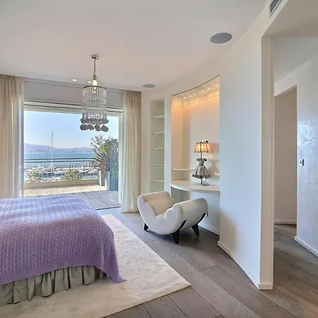 Luxury Penthouse Near Palm Beach - Visane Country house